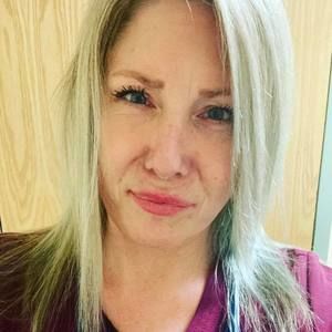 Meet your Posher, Leona